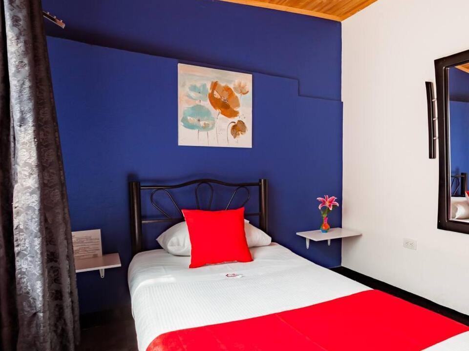 Hotel Casa Normandia Богота Екстериор снимка