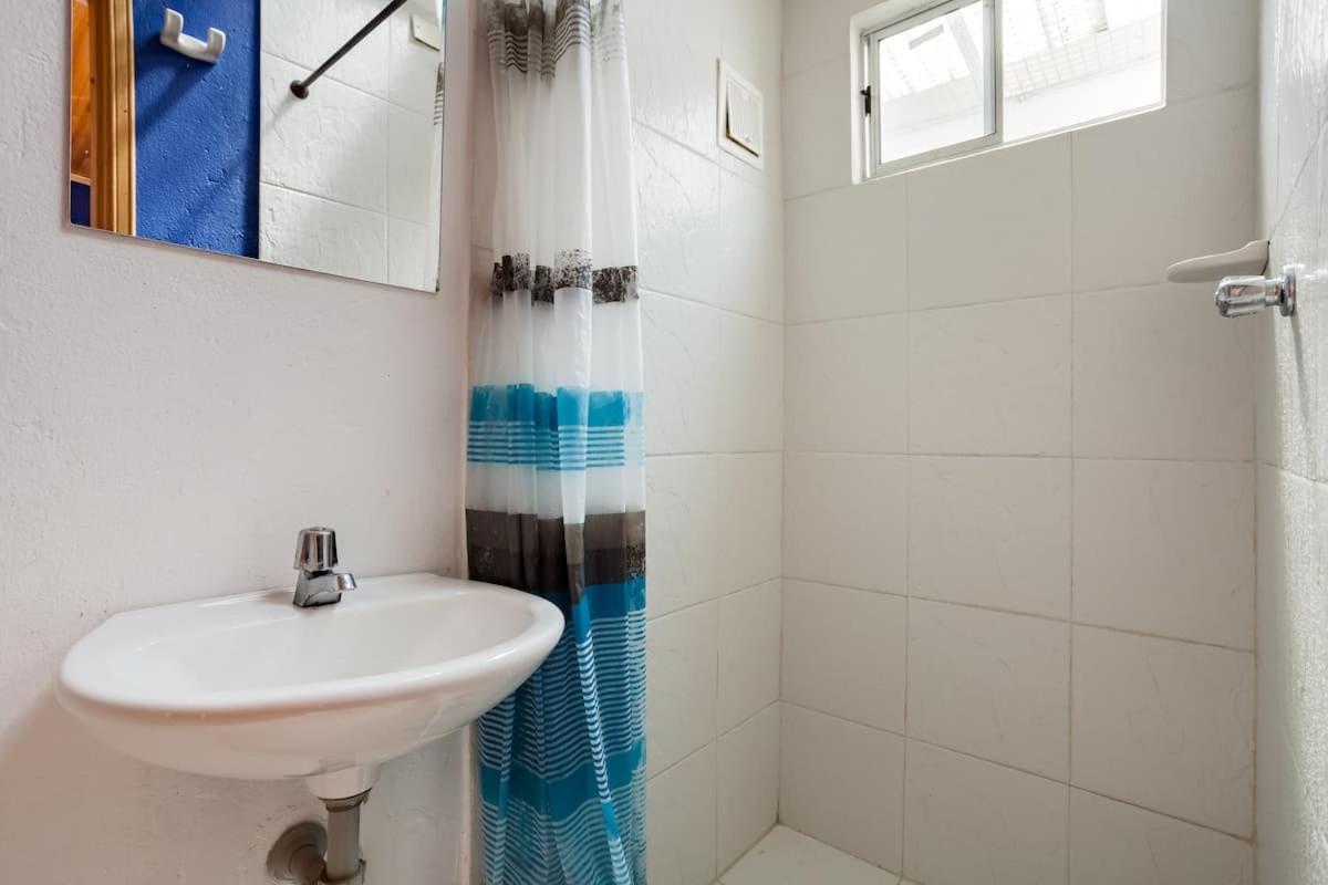 Hotel Casa Normandia Богота Екстериор снимка
