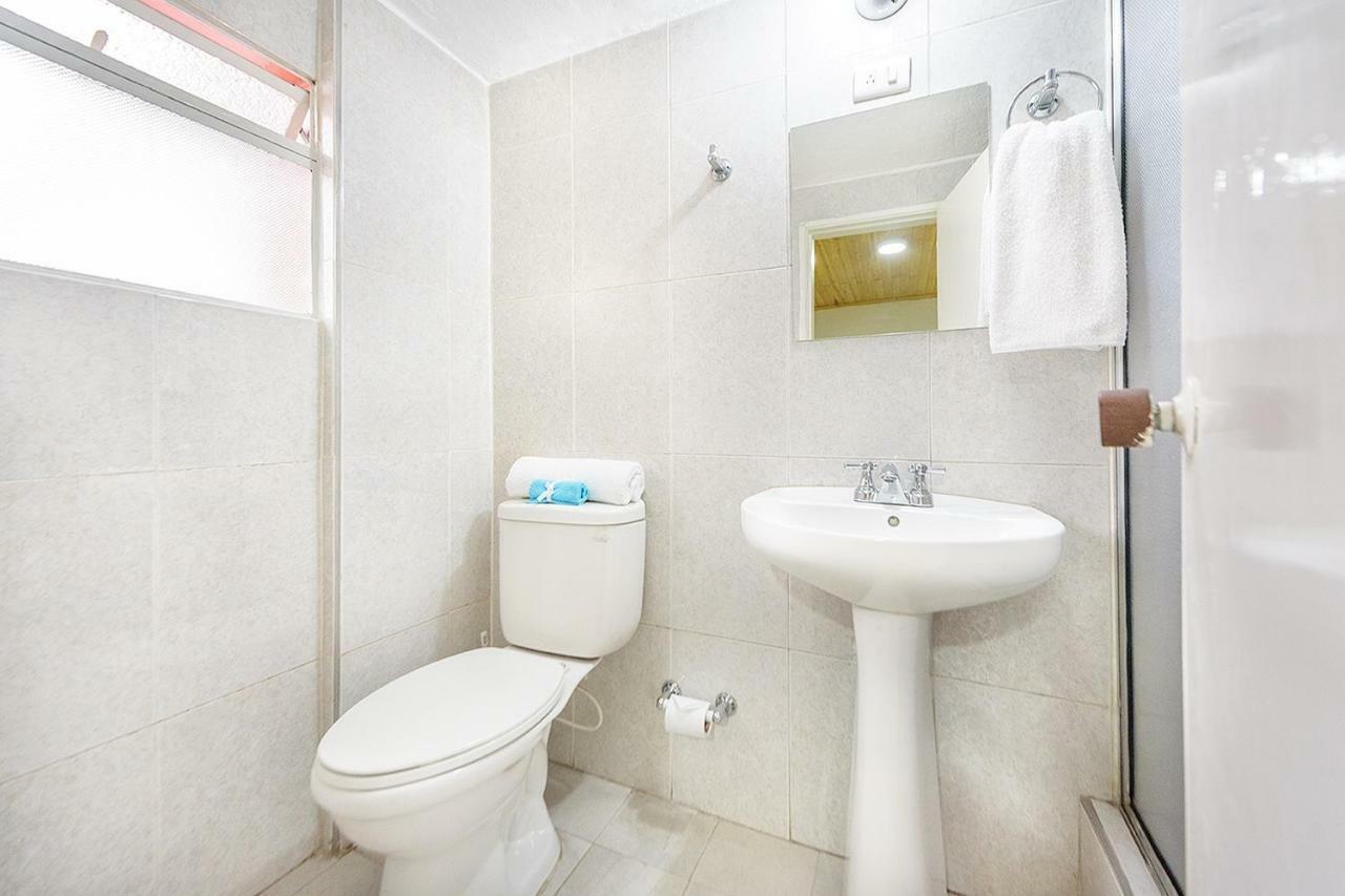 Hotel Casa Normandia Богота Екстериор снимка