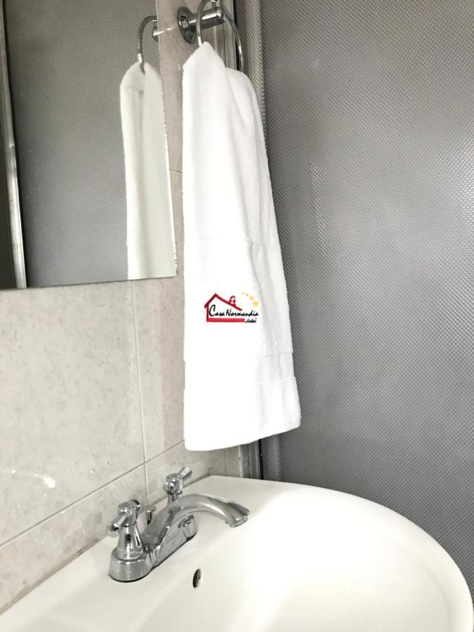 Hotel Casa Normandia Богота Екстериор снимка